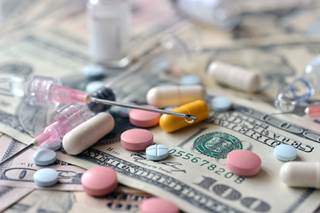 Clinical benefits of etanercept-methotrexate therapy may not be worth the cost. Clinical benefits of etanercept-methotrexate therapy may not be worth the cost.