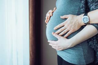 Concerns have been raised about the risks posed to both mother and child by inadequate rheumatic disease management during pregnancy. Concerns have been raised about the risks posed to both mother and child by inadequate rheumatic disease management during pregnancy.